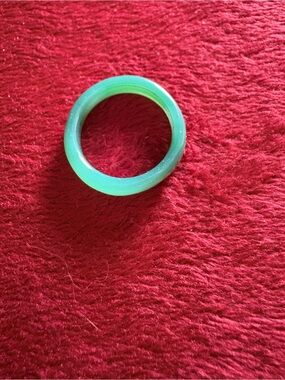 VTG Carved Agate Green Banded Round Plain Band Ring Sz 8